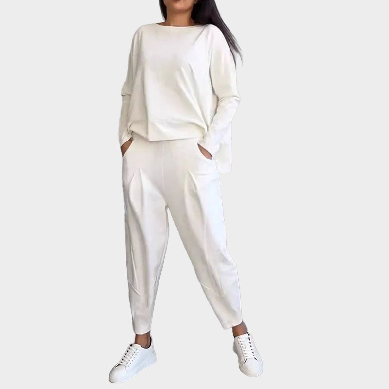 Nela - Sada trička a kalhot s lehkou elegancí