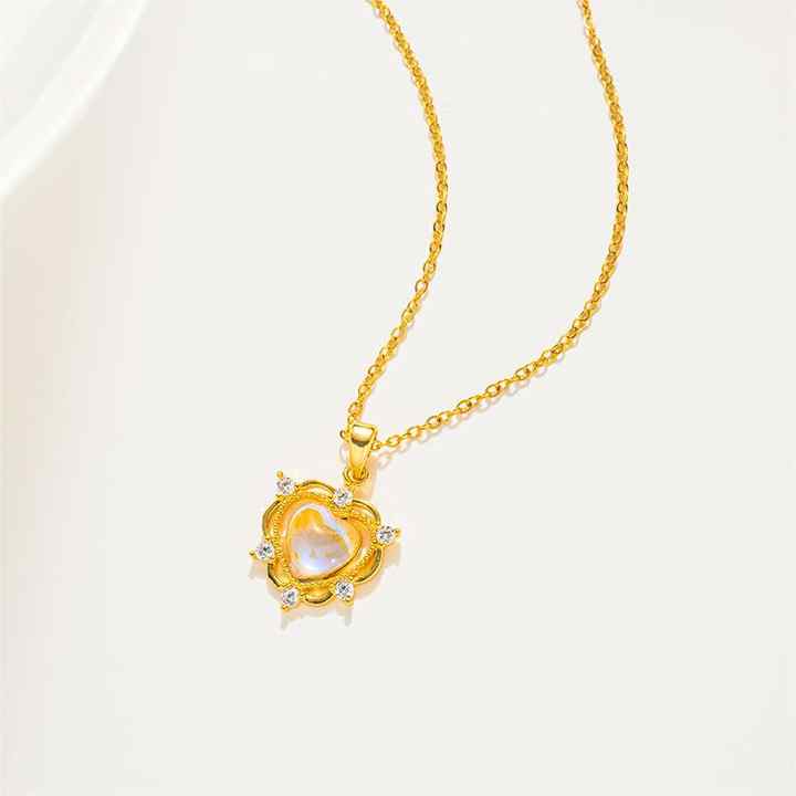 Měsíční kámen náhrdelník - tvar srdce