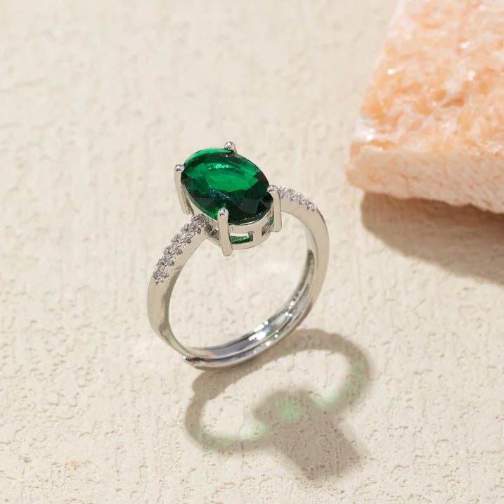 Měsíční kámen – Oválný brus přírodního měsíčního kamene